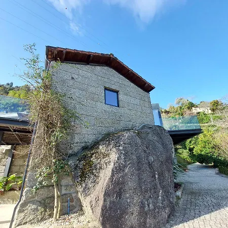 Casa Do Penedo - Quinta De Fundevilla