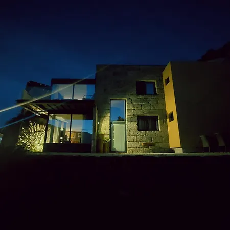 Casa Do Penedo - Quinta De Fundevilla