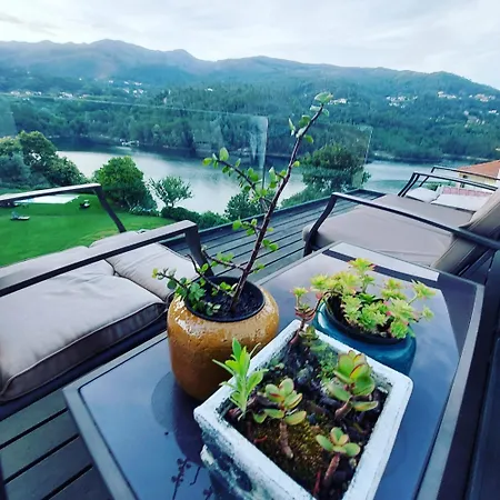 Casa Do Penedo - Quinta De Fundevilla