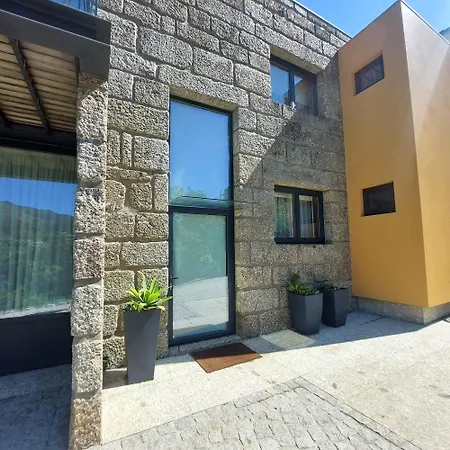 Casa Do Penedo - Quinta De Fundevilla *