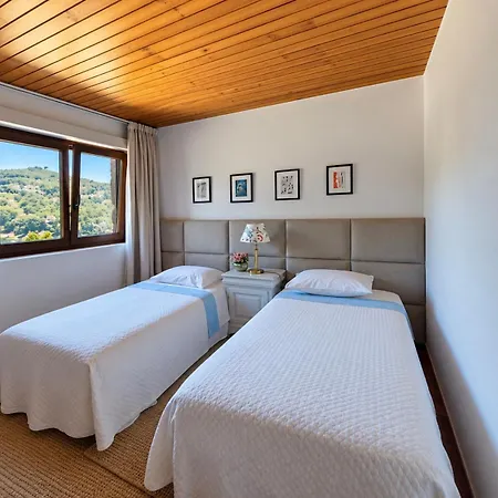 Casa Do Penedo - Quinta De Fundevilla Farm stay *