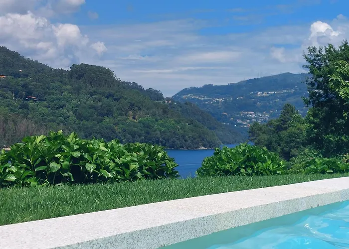 Casa Do Penedo - Quinta De Fundevilla 팜스테이