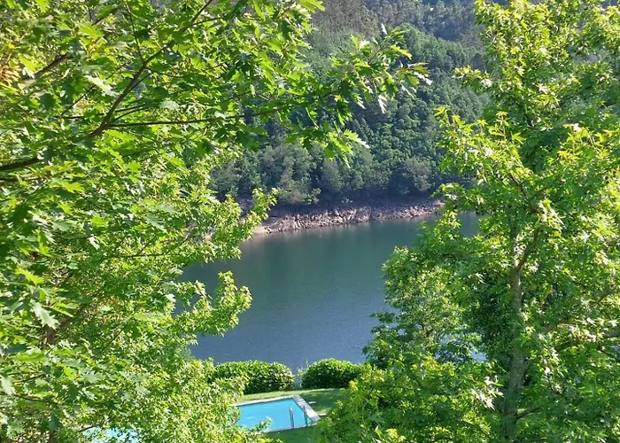 Farma Casa Do Penedo - Quinta De Fundevilla